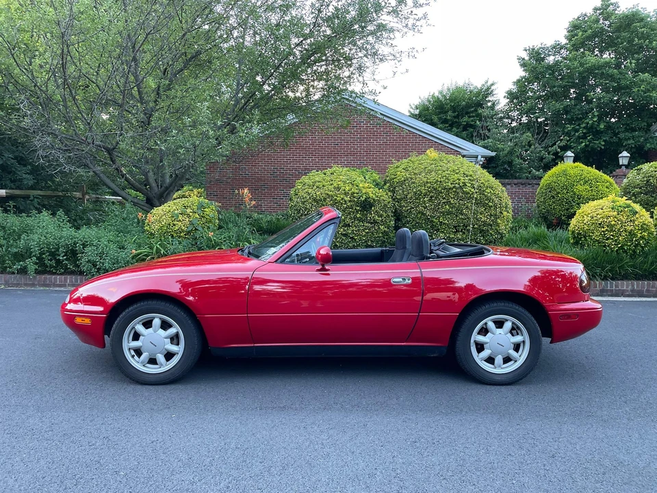 1990 Mazda NA MX-5 Miata - Image 5 of 31