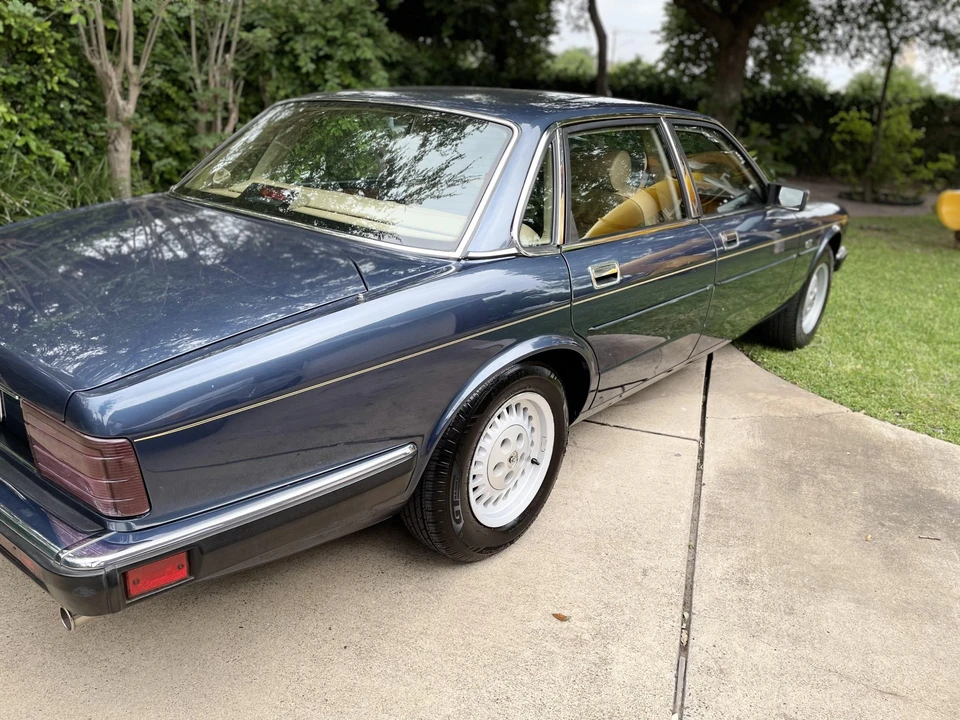1991 Jaguar XJ Series 3 - Image 22 of 31