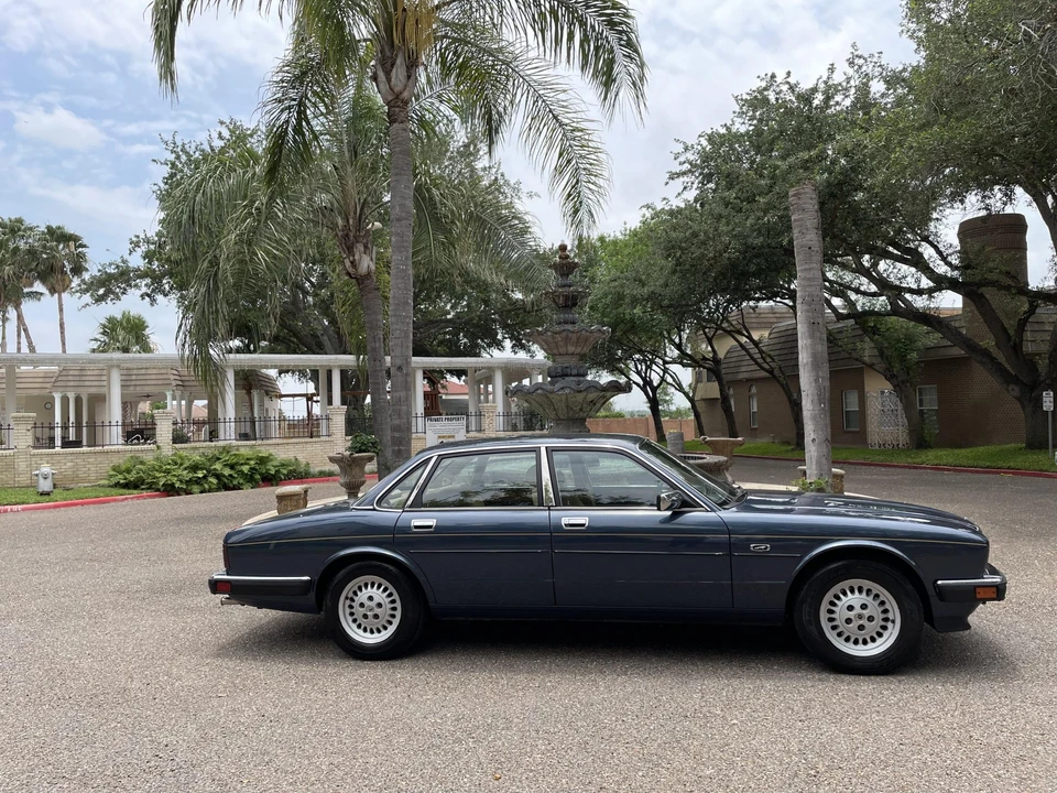 1991 Jaguar XJ Series 3 - Image 15 of 31