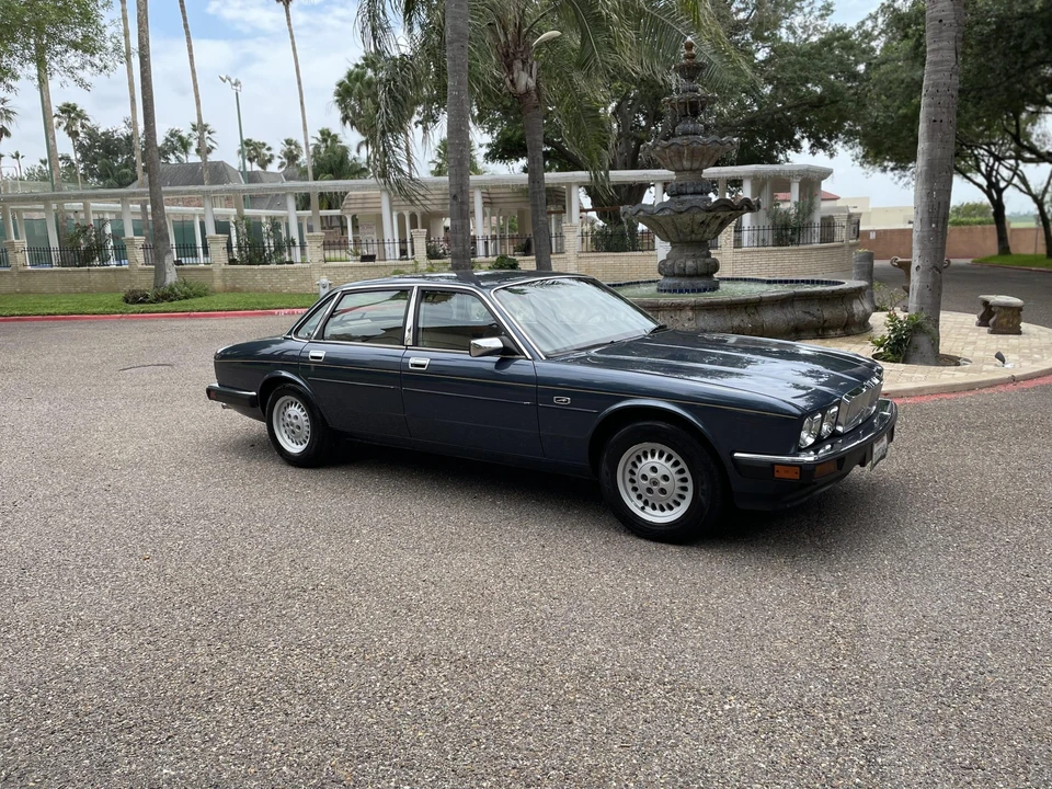 1991 Jaguar XJ Series 3 - Image 8 of 31