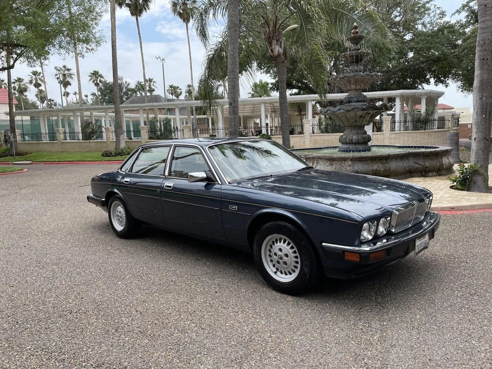 1991 Jaguar XJ Series 3 - Image 5 of 31