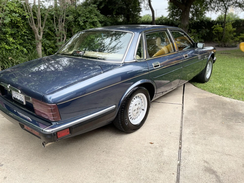 1991 Jaguar XJ Series 3 - Image 24 of 31