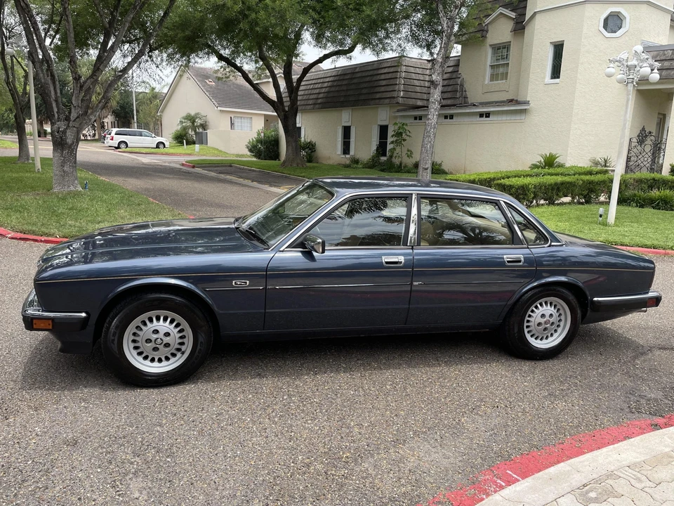 1991 Jaguar XJ Series 3 - Image 31 of 31