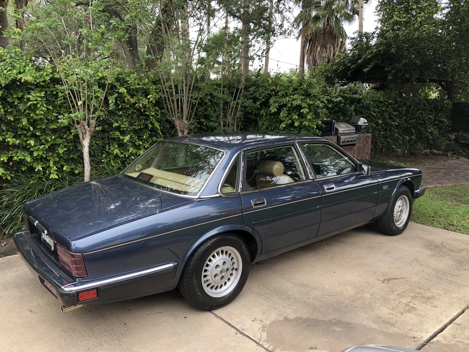 1991 Jaguar XJ Series 3 - Image 18 of 31