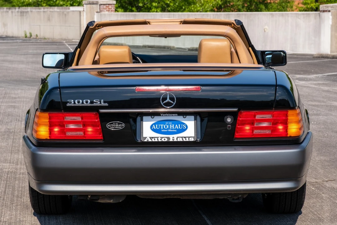 1991 Mercedes-Benz R129 SL-Class - Image 11 of 31