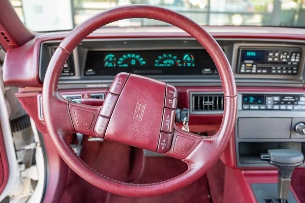 1991 Oldsmobile Cutlass Supreme - Image 5 of 8