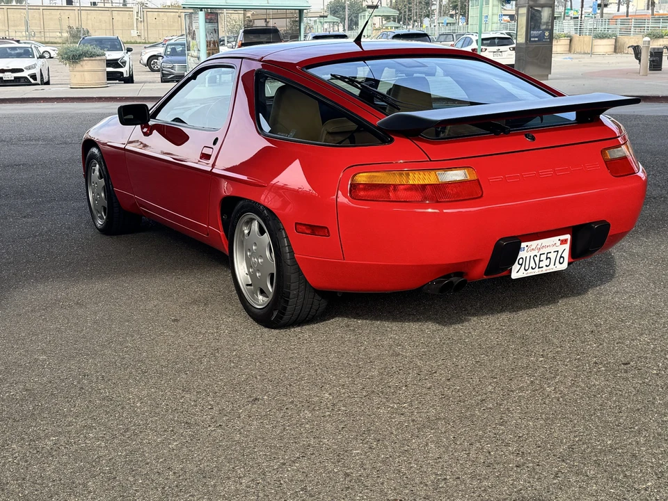 1991 Porsche 928 GT - Image 9 of 31