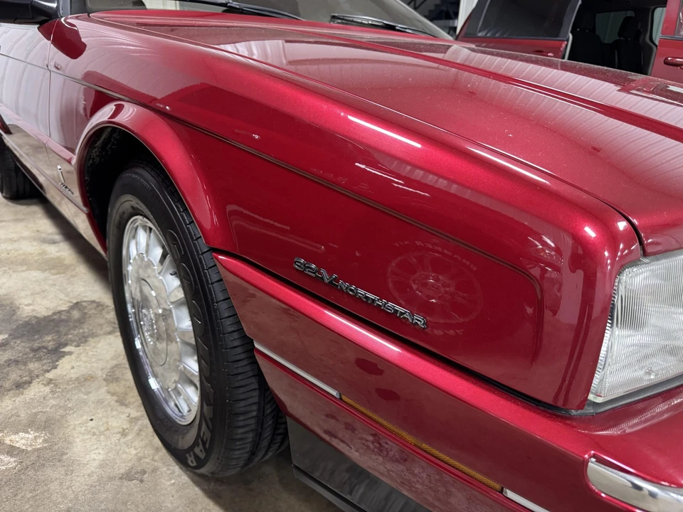 1993 Cadillac Allante - Image 17 of 31