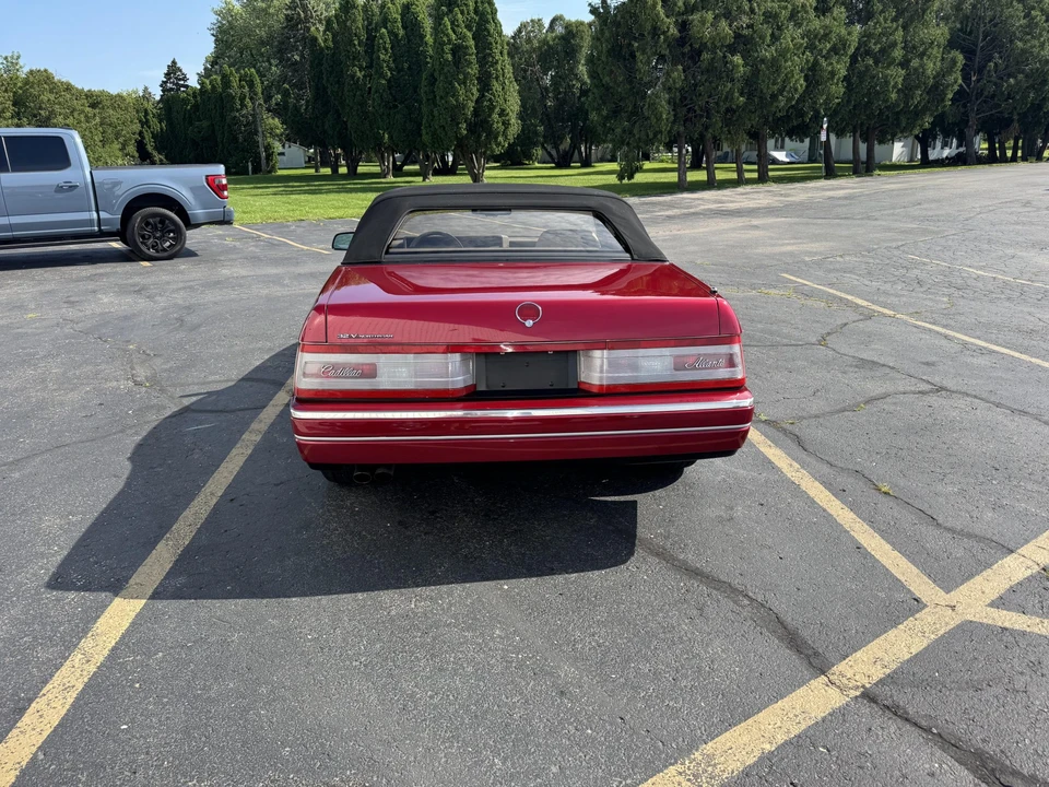 1993 Cadillac Allante - Image 5 of 31