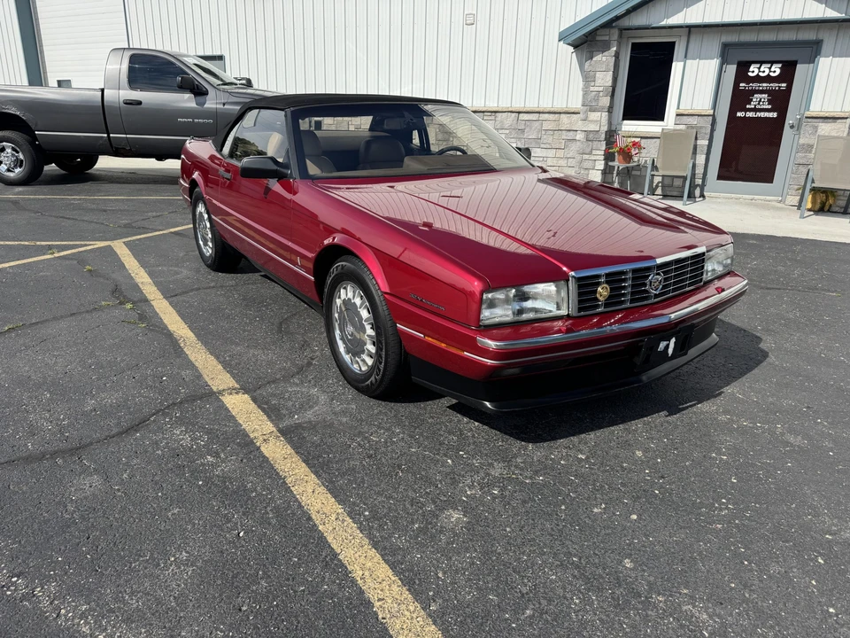 1993 Cadillac Allante - Image 10 of 31