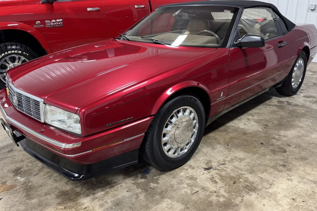 1993 Cadillac Allante - Image 13 of 31