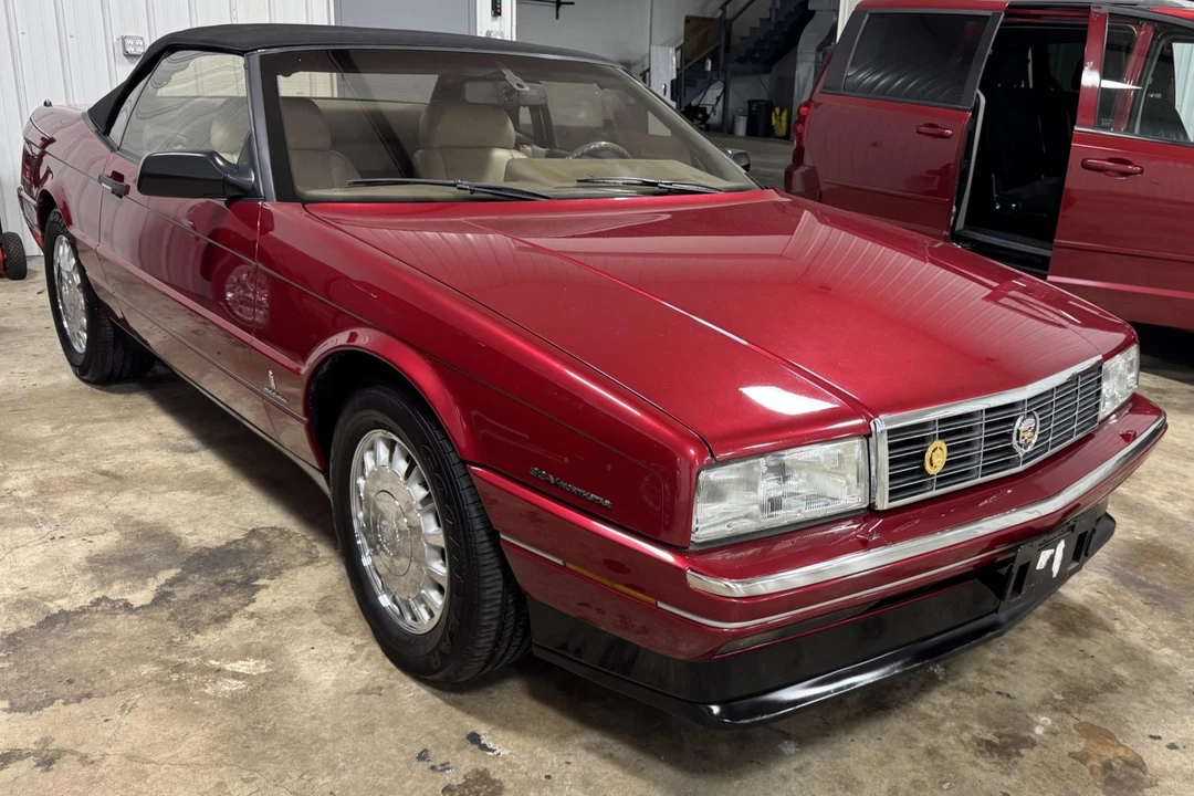 1993 Cadillac Allante - Image 15 of 31