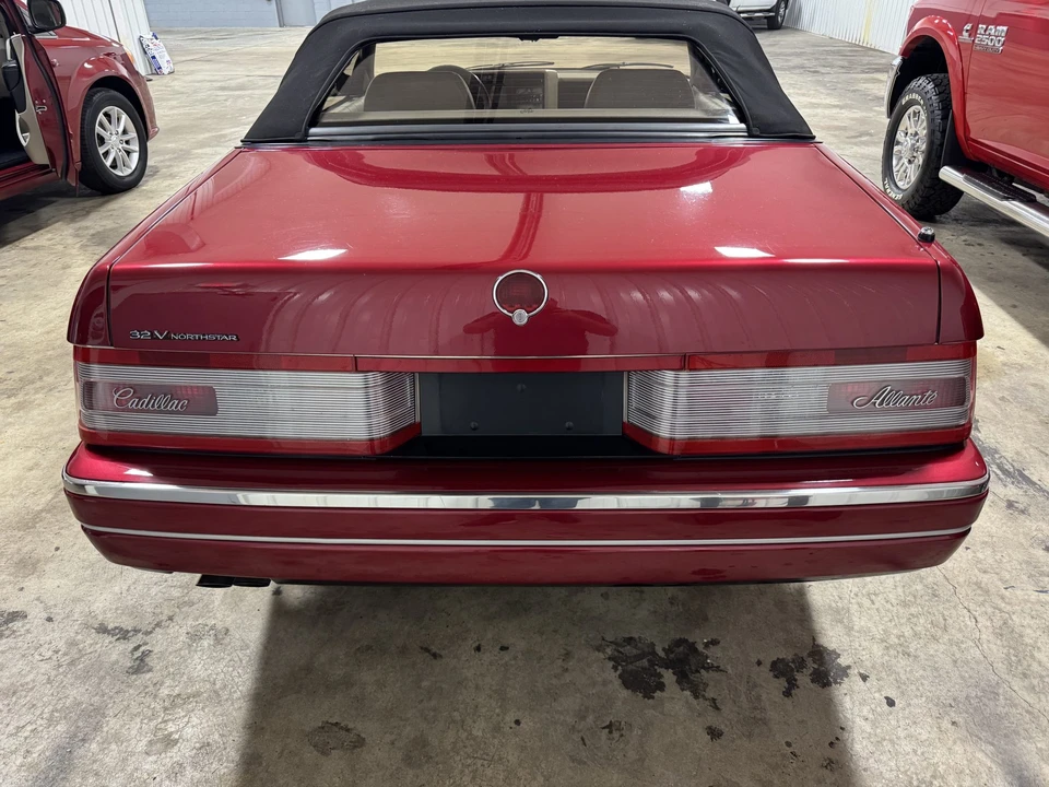 1993 Cadillac Allante - Image 14 of 31