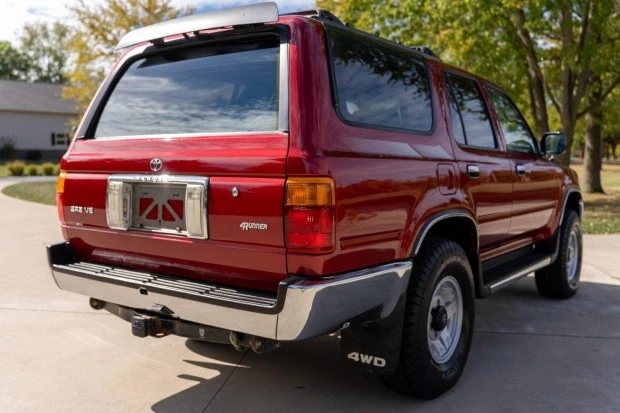 1993 Toyota 4Runner 2nd Gen - Image 2 of 8