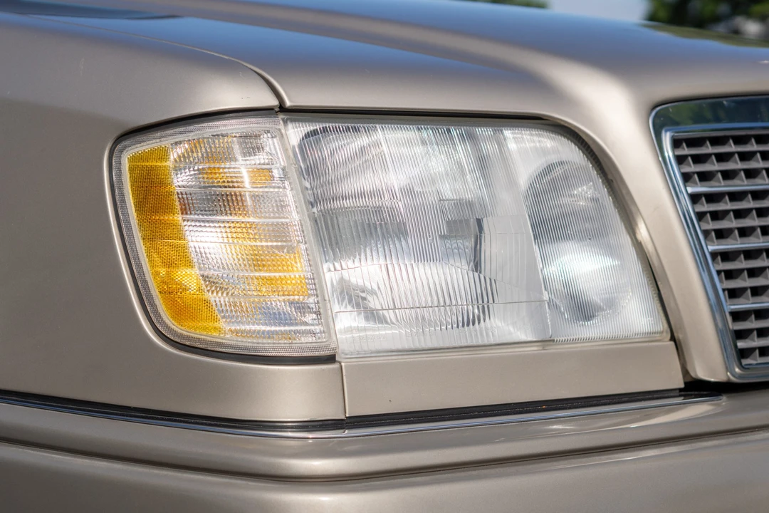 1994 Mercedes-Benz W124 E-Class - Image 15 of 31