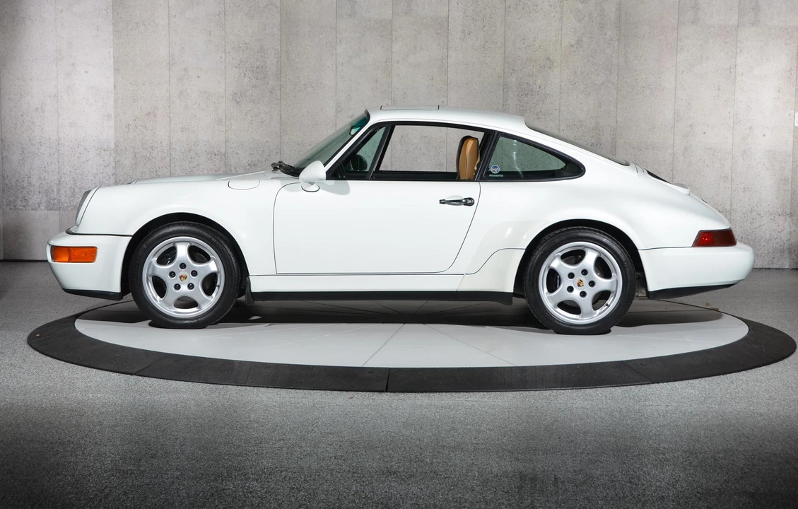 1994 Porsche 964 Carrera 4 - Image 9 of 31