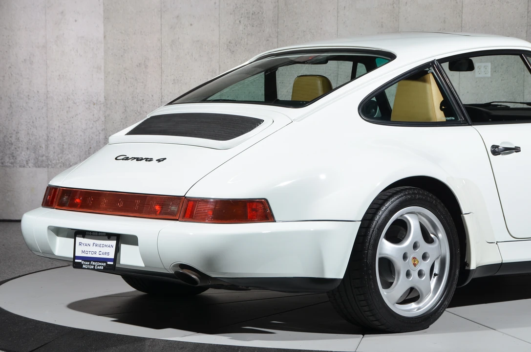 1994 Porsche 964 Carrera 4 - Image 22 of 31