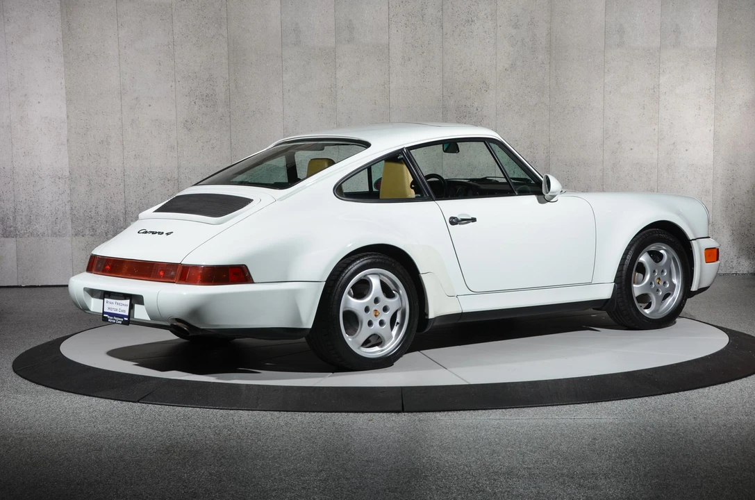 1994 Porsche 964 Carrera 4 - Image 15 of 31
