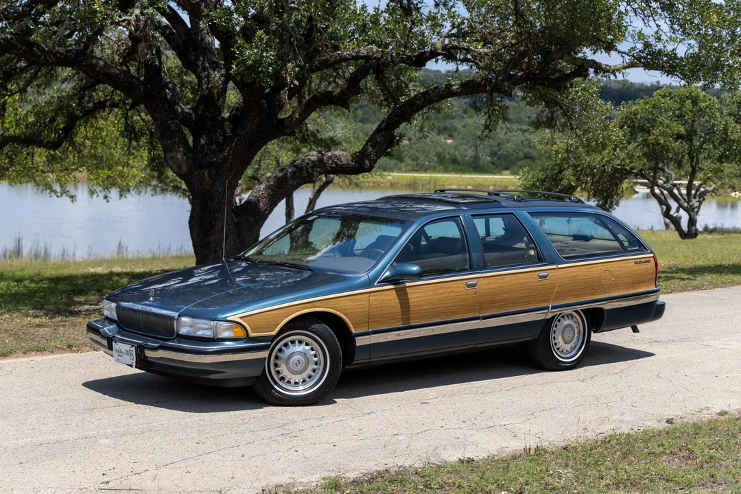 1995 Buick Roadmaster - Image 5 of 31