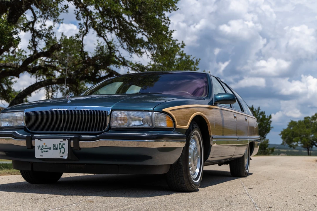 1995 Buick Roadmaster - Image 26 of 31