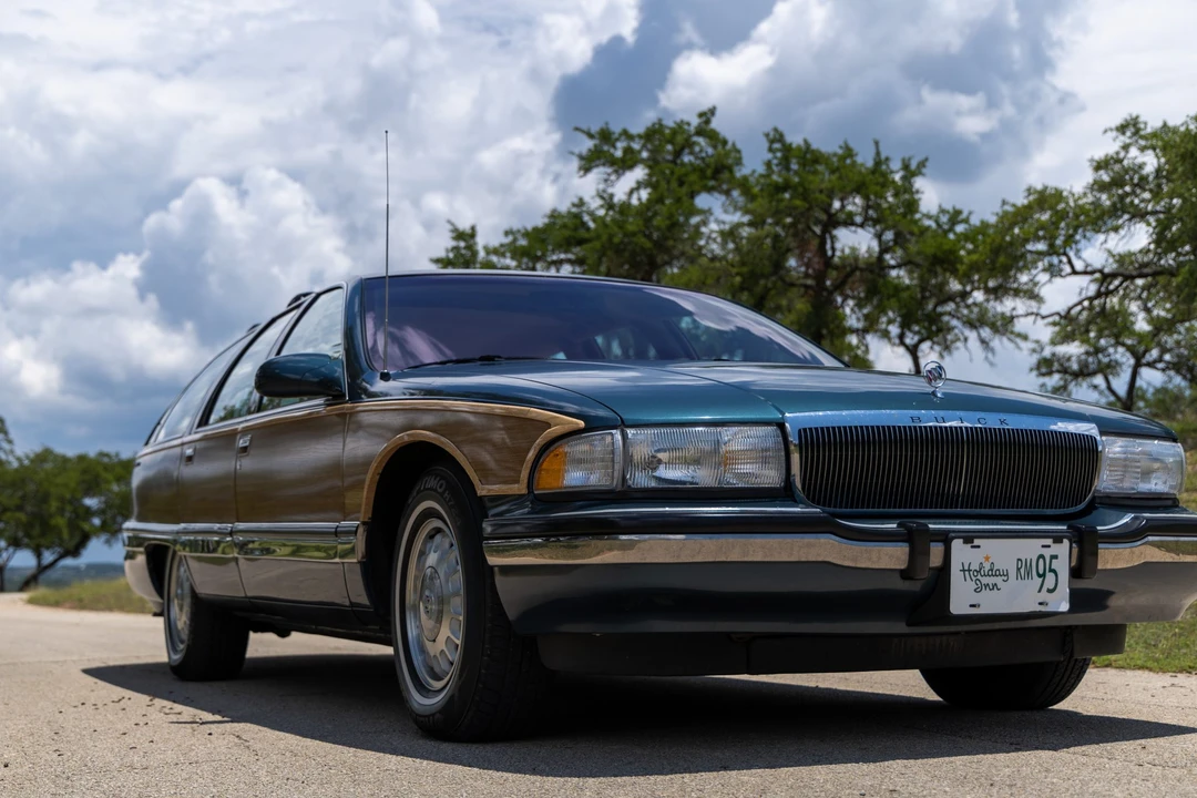 1995 Buick Roadmaster - Image 25 of 31