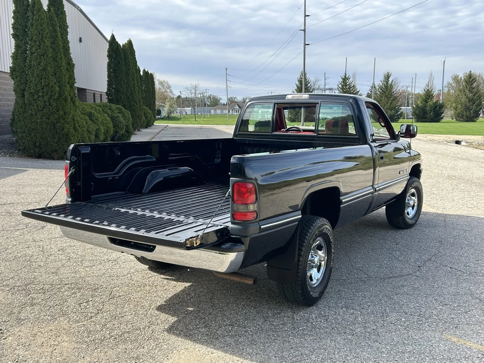 1995 Dodge Ram 2nd Gen - Image 24 of 31