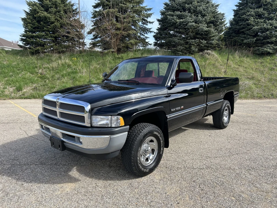 1995 Dodge Ram 2nd Gen - Image 2 of 31