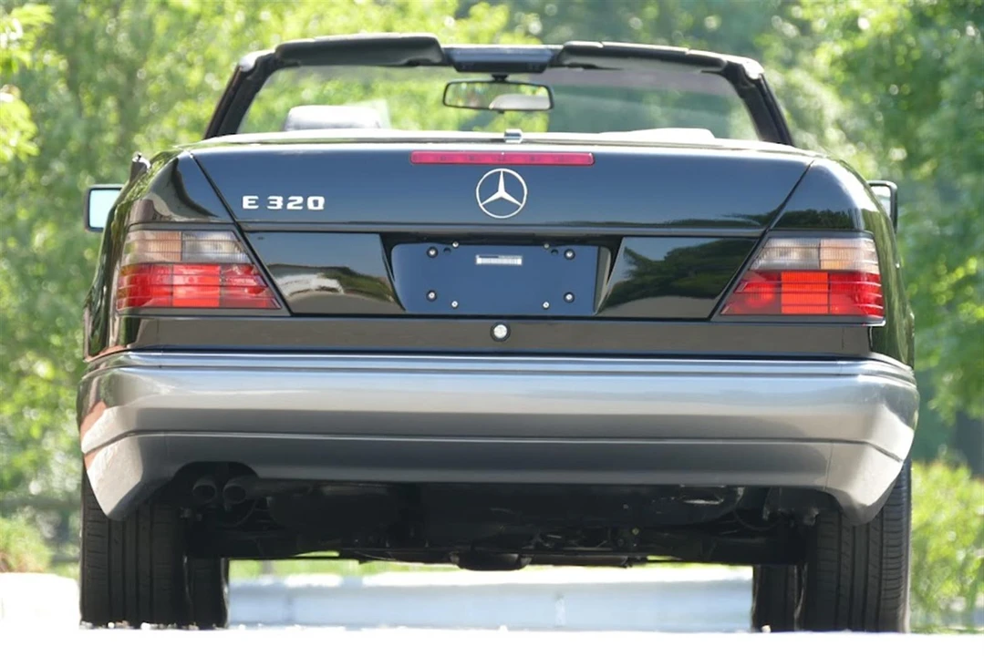 1995 Mercedes-Benz W124 E-Class - Image 10 of 31