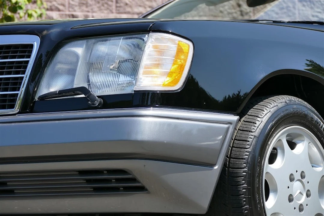 1995 Mercedes-Benz W124 E-Class - Image 29 of 31
