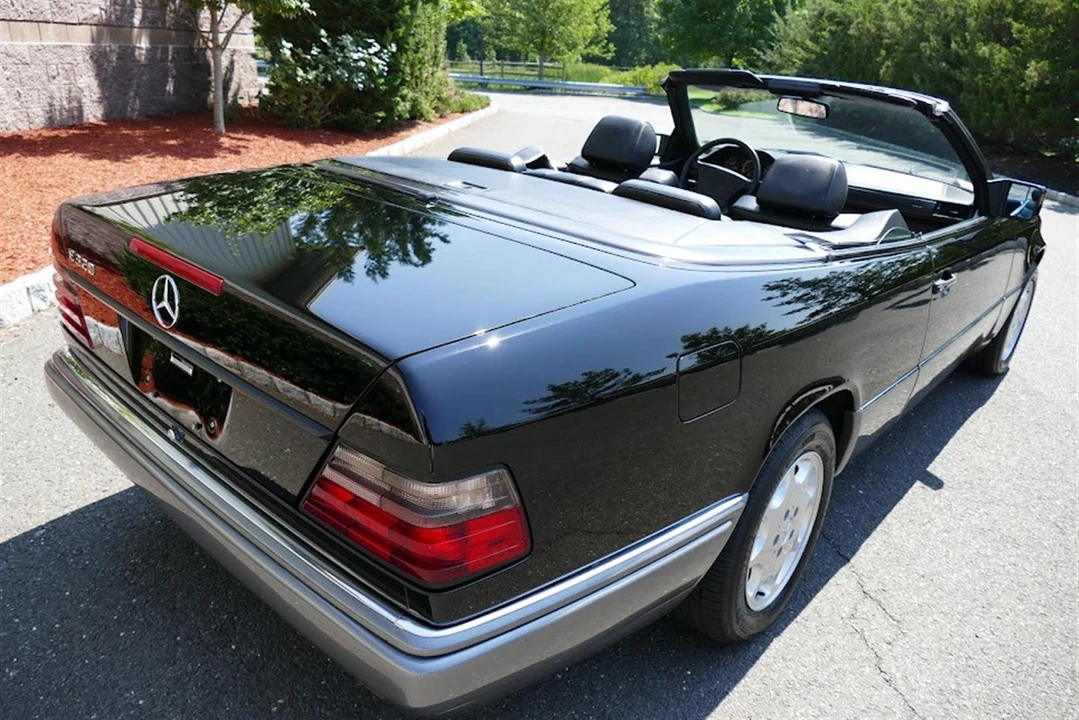 1995 Mercedes-Benz W124 E-Class - Image 11 of 31