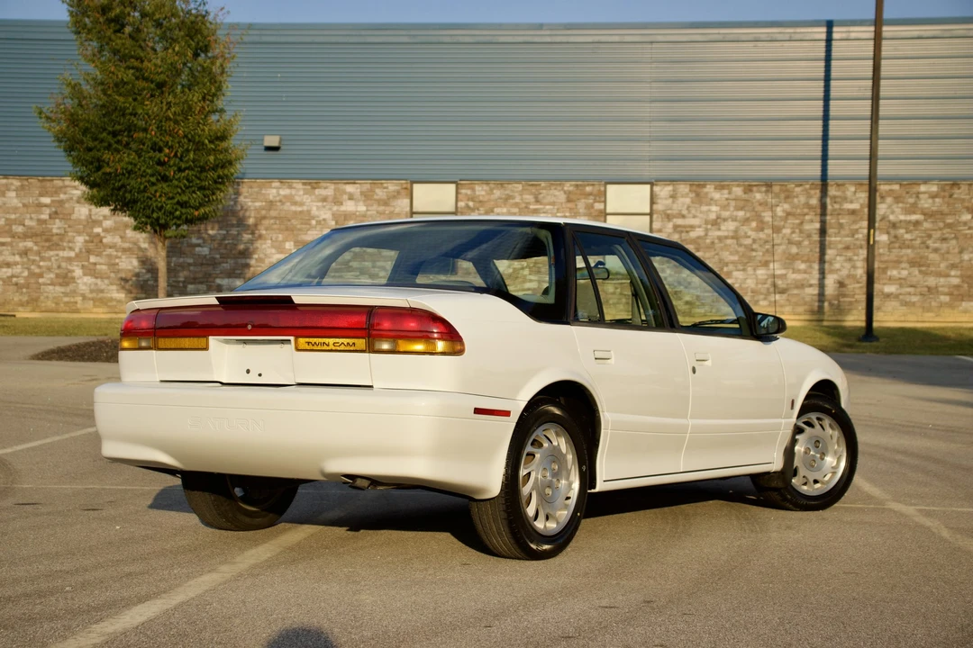 1995 Saturn - Image 13 of 31
