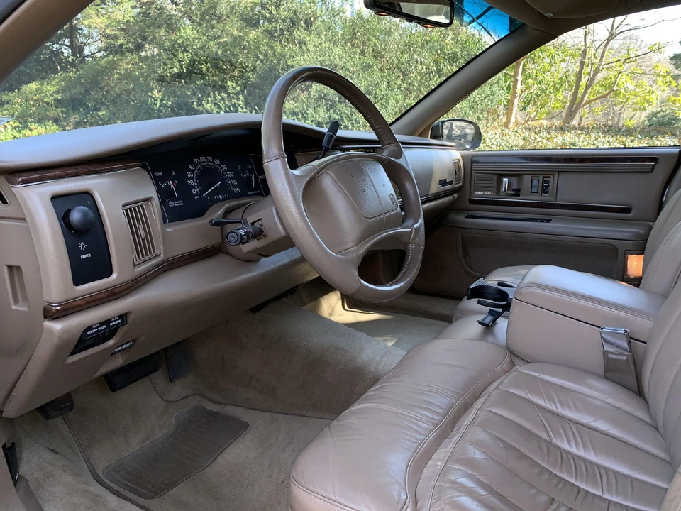 1996 Buick Roadmaster - Image 29 of 31