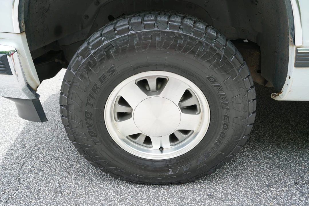 1996 GMC Sierra 1st Gen - Image 31 of 31