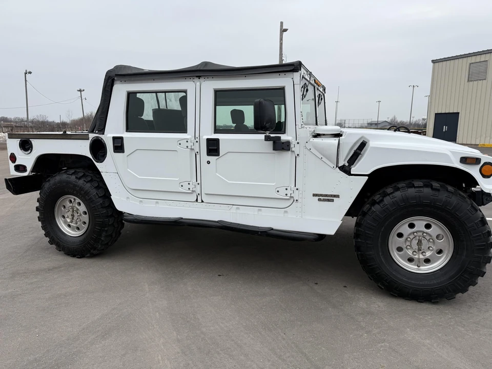 1997 Hummer Hummer H1 - Image 18 of 31