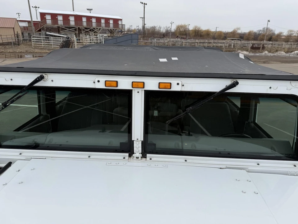 1997 Hummer Hummer H1 - Image 25 of 31