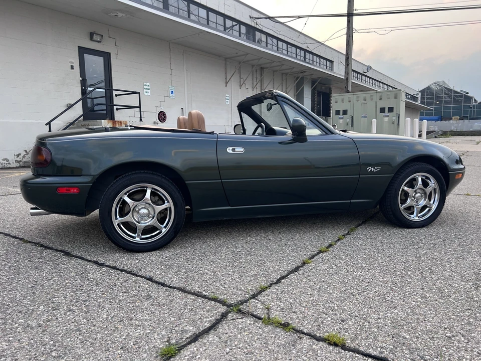 1997 Mazda NA MX-5 Miata - Image 25 of 31