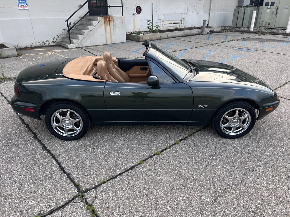 1997 Mazda NA MX-5 Miata - Image 7 of 31