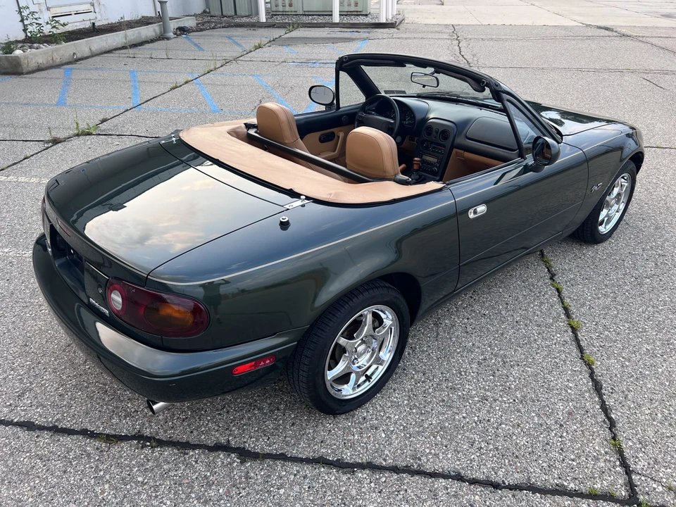 1997 Mazda NA MX-5 Miata - Image 9 of 31