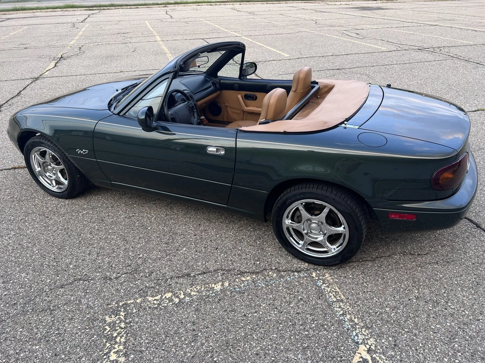 1997 Mazda NA MX-5 Miata - Image 13 of 31