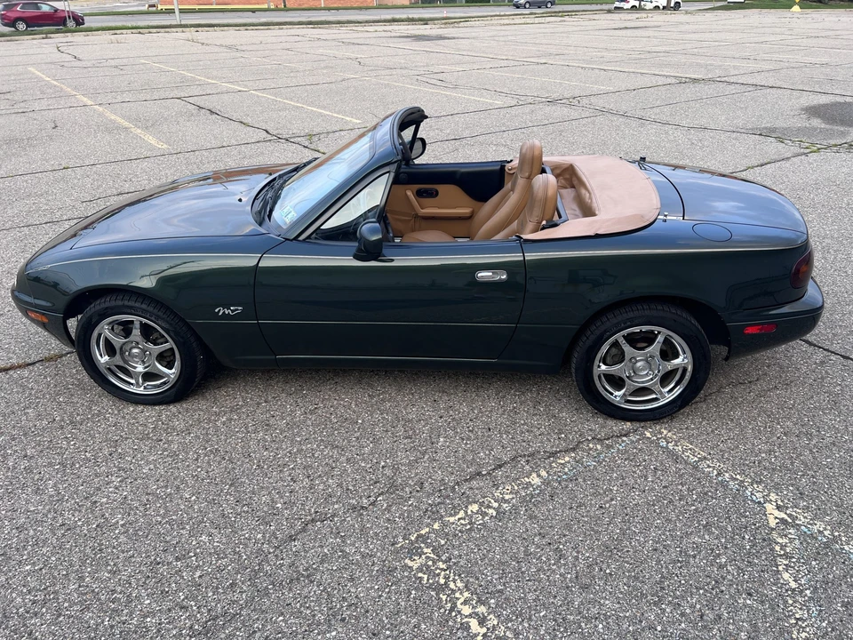 1997 Mazda NA MX-5 Miata - Image 14 of 31
