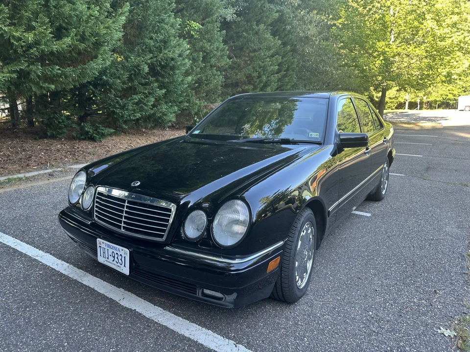1997 Mercedes-Benz W210 E-Class - Image 2 of 31