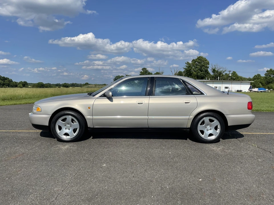 1998 Audi D2 A8 - Image 3 of 31