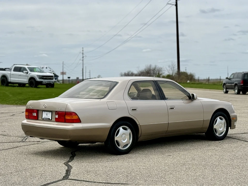 1998 Lexus LS 2nd Gen - Image 11 of 31