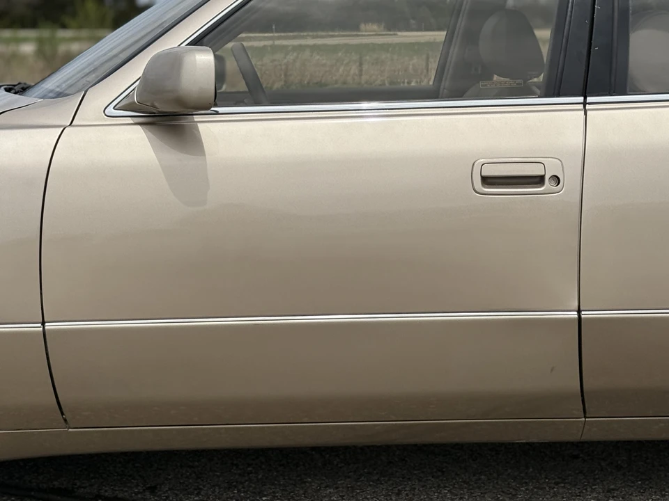1998 Lexus LS 2nd Gen - Image 17 of 31