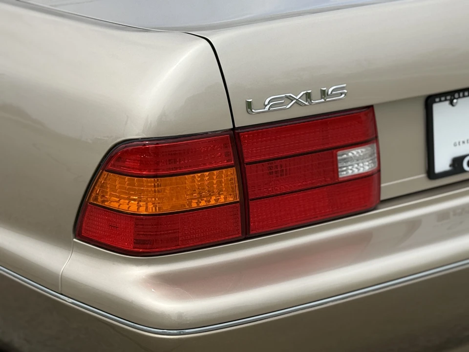 1998 Lexus LS 2nd Gen - Image 22 of 31