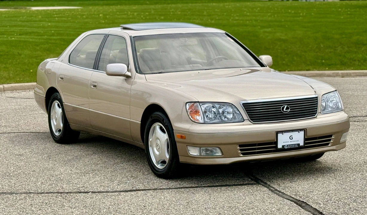 1998 Lexus LS 2nd Gen - Image 12 of 31