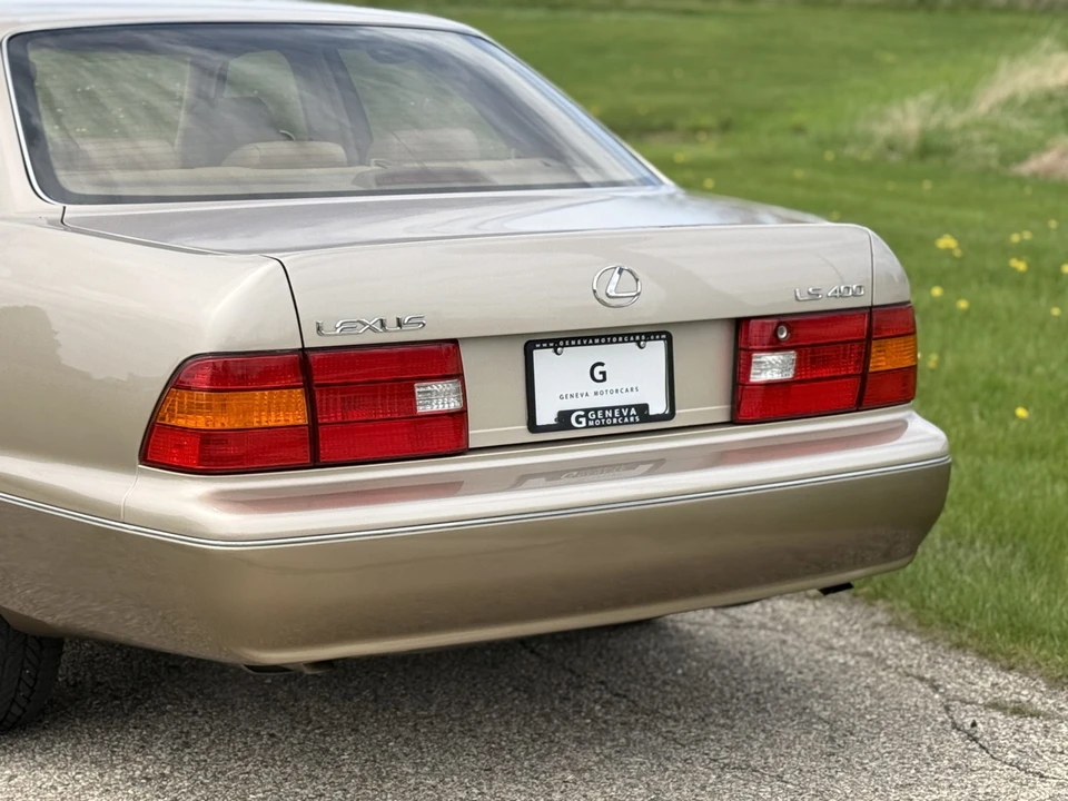 1998 Lexus LS 2nd Gen - Image 21 of 31