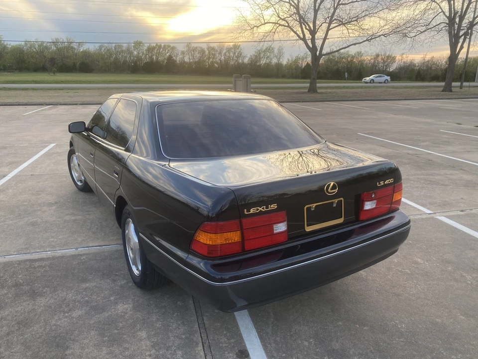 1998 Lexus LS 2nd Gen - Image 10 of 31