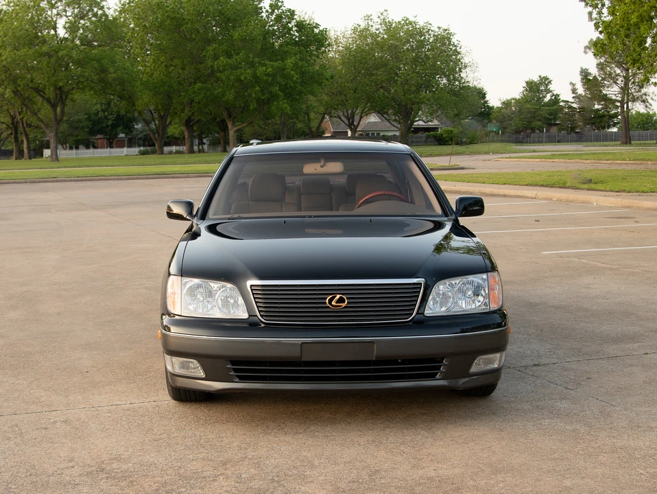 1998 Lexus LS 2nd Gen - Image 18 of 31