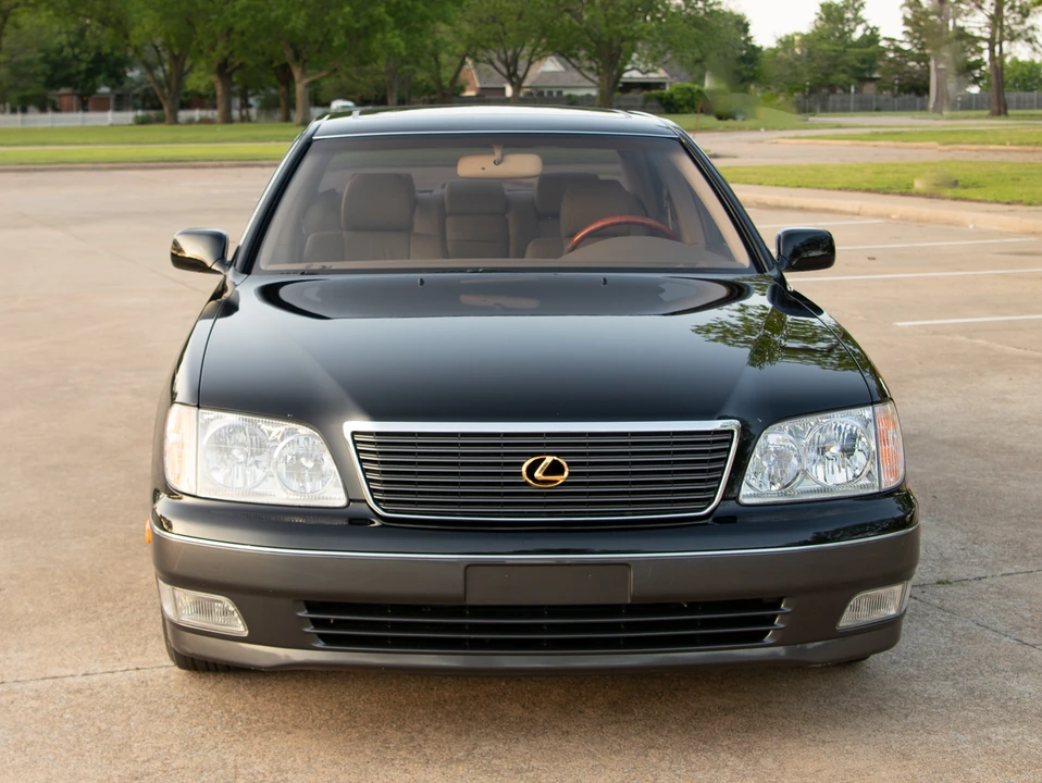 1998 Lexus LS 2nd Gen - Image 17 of 31